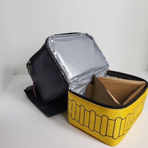 Thermos DC Comics Batman Kids Dual Compartment Lunch Box Bag With Cape PVC Free - Picture 16 of 16